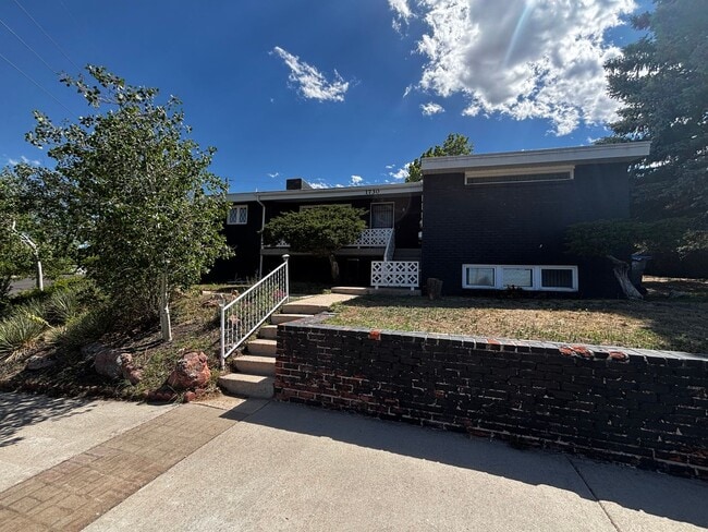 Building Photo - 1730 Converse Ave Unit PM-253-2 B