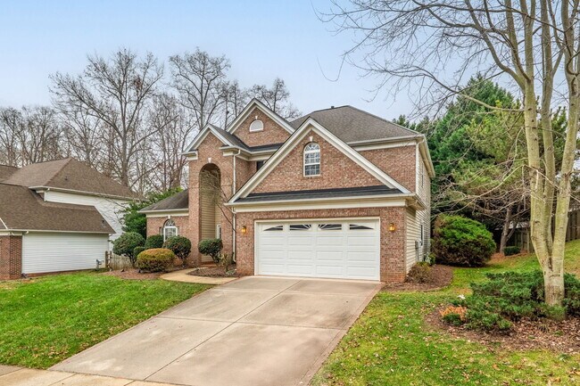 Photo - 8418 Bampton Dr