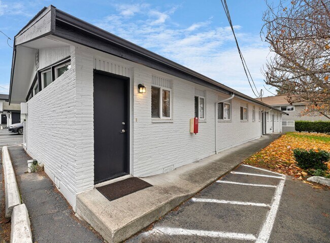 Photo - Manhattan Apartments - Normandy Park