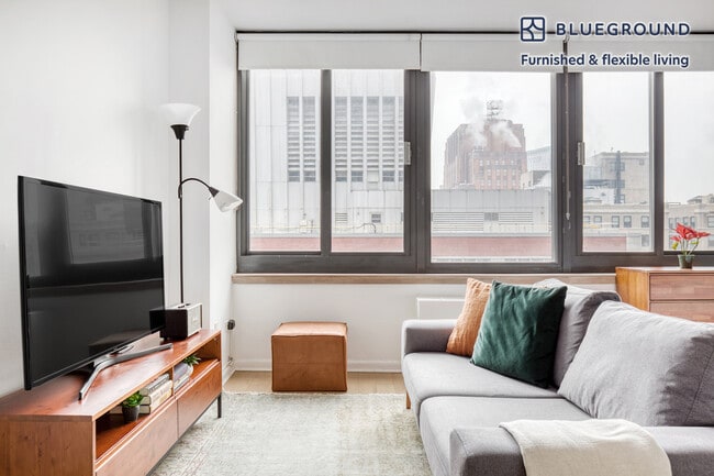 Building Photo - 105 Duane St Rental