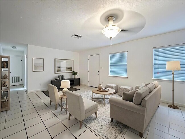 Photo - 272 Florida Pkwy