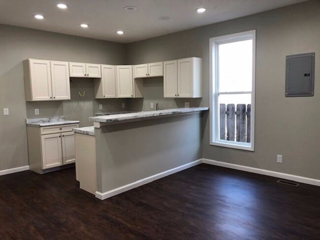 Building Photo - 612-616 South 10th Street Unit 616