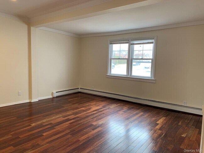 Photo - 24 Hall Ave