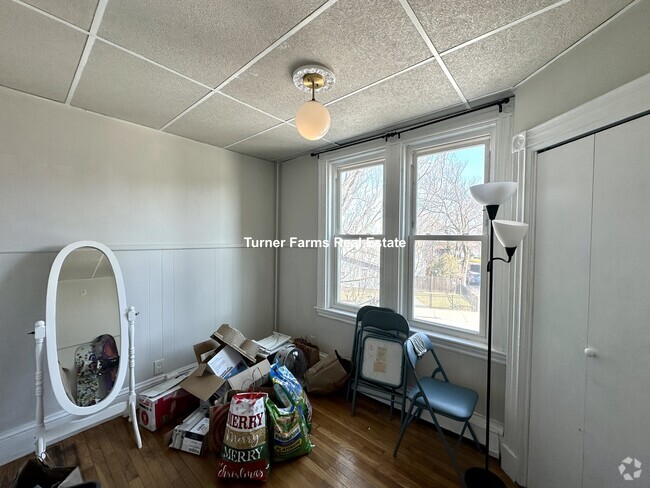 Building Photo - 823 Dorchester Ave Unit 2 Rental