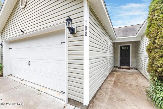 Photo - 108 Clayton James Rd