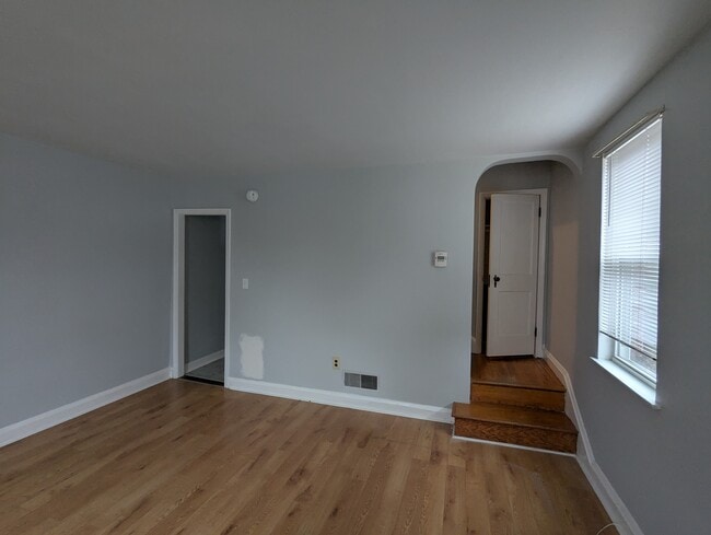 Photo - 1658 Yakona Rd