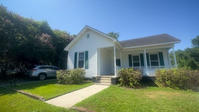 Building Photo - Student Housing near Williams Brice Stadium! Rental