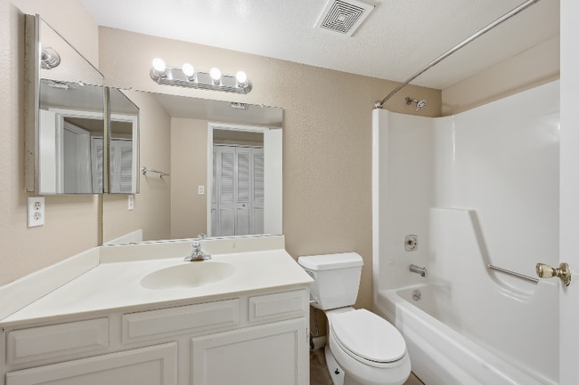 Photo - 4529 W McLellan Rd