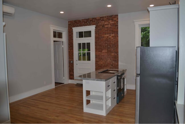 Building Photo - 1234 S 1st St Rental