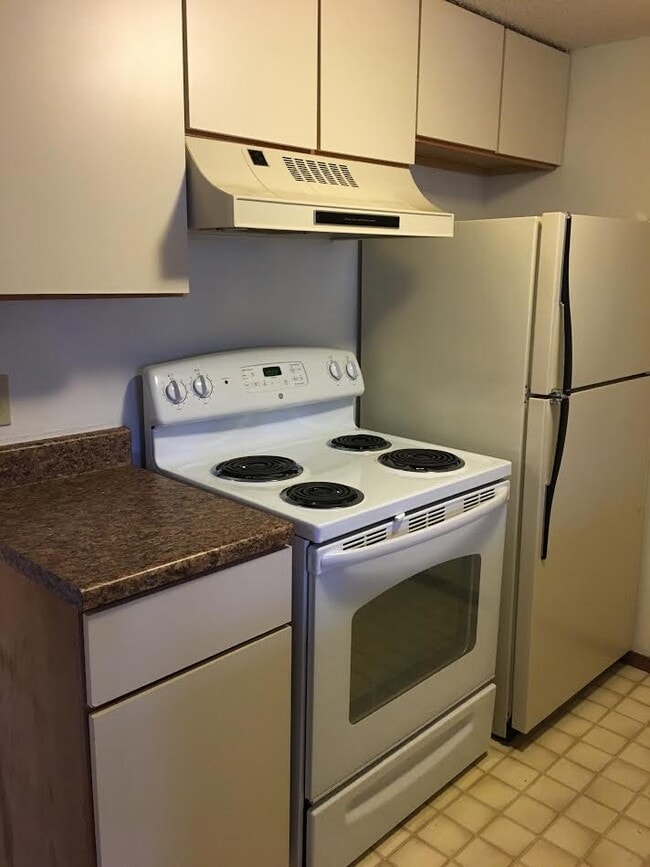 Photo - 220 Mount Hope Ct