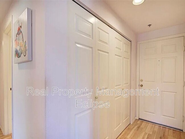 Photo - 2448 NW 59th St Unit 301