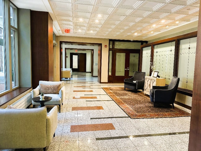 Photo - 152 Campau Cir NW