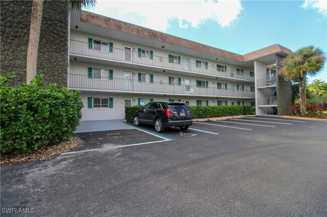 Photo - 5635 Rattlesnake Hammock Rd Unidad 102D