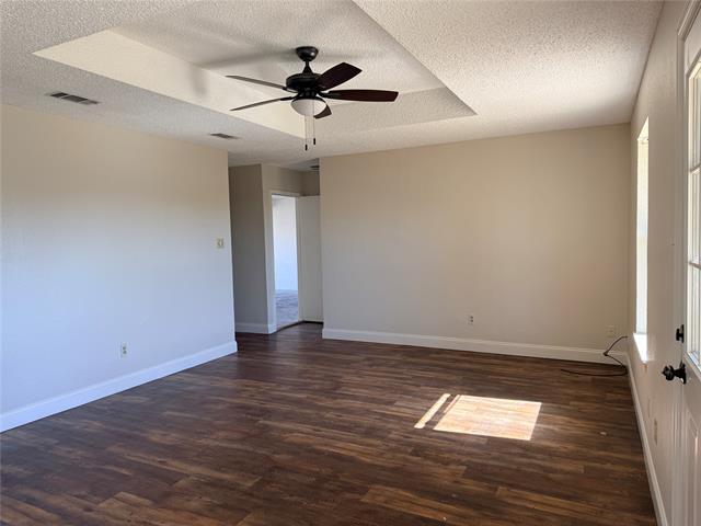 Photo - 1606 Brook Glen Dr