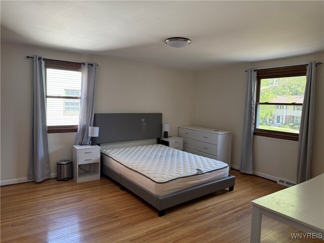 Building Photo - 59 Laurie Lea