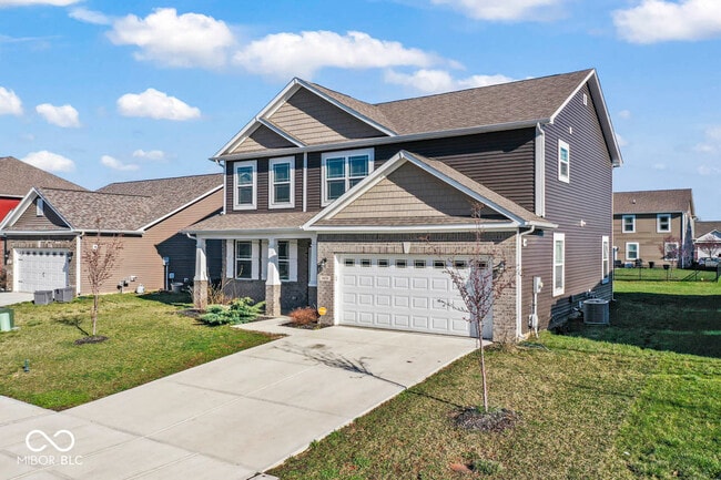 6874 Nottingham Ln