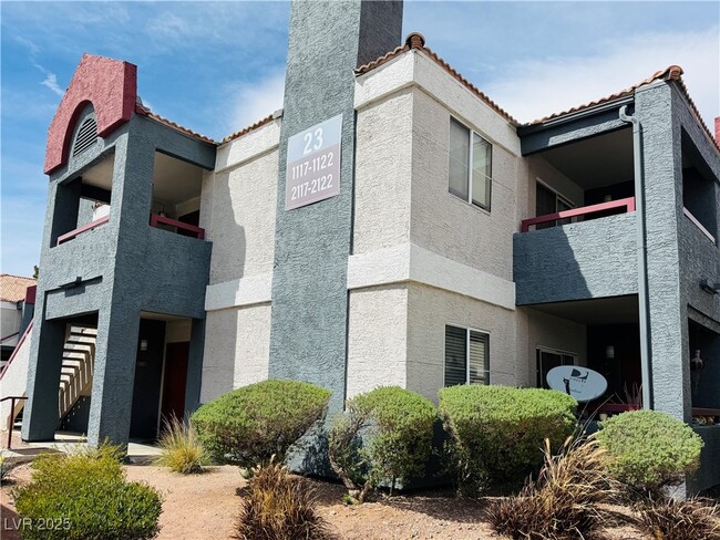 Photo - 8600 W Charleston Blvd Unidad 2117 Rental