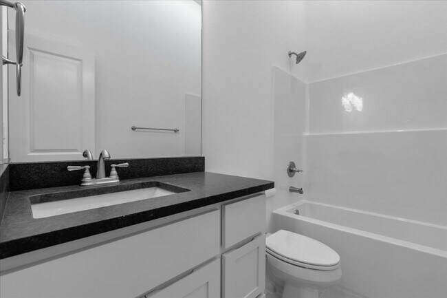 Photo - 717 Sun Meadow Dr