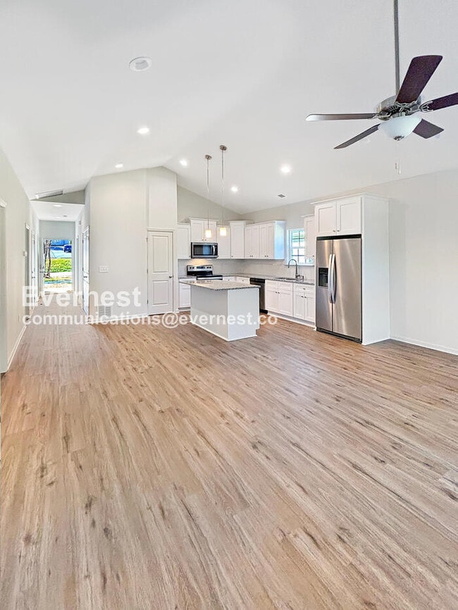 Photo - 10820 Mt Holly Rd