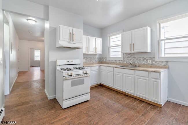 Photo - 116 Smith St Apartment Unit 2