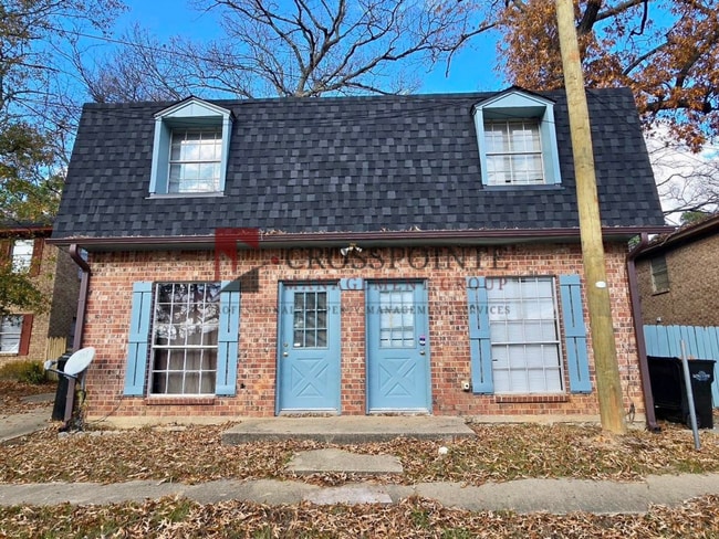 Building Photo - Tammy Lynn Dr Duplex Unit B