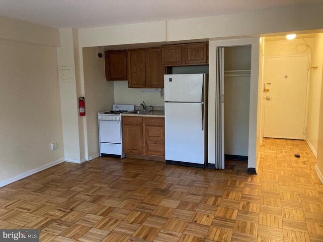 Photo - 1801 Clydesdale Pl NW Unit 209