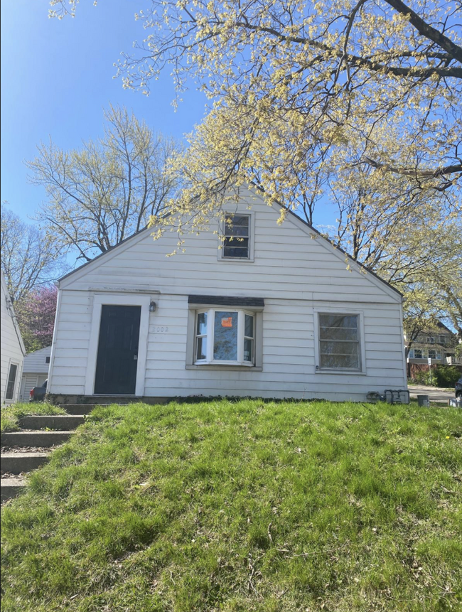 Photo - 2002 Deanwood Ave House