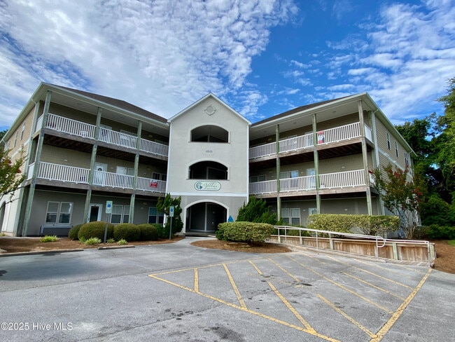 Building Photo - 100 Lighthouse Ln Unit B2