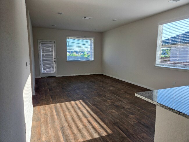 Photo - 109 Brody Ln