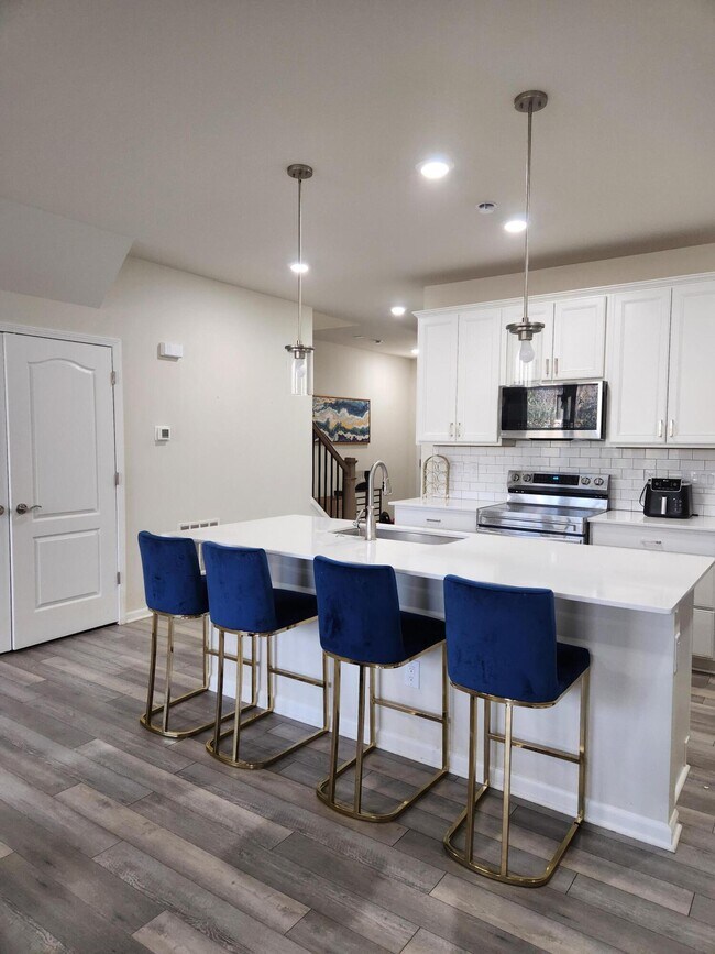 Photo - 23102 Addison Cir Unit 102