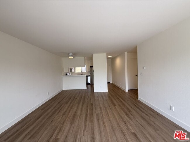 Building Photo - 523 Ashland Ave Unit 6