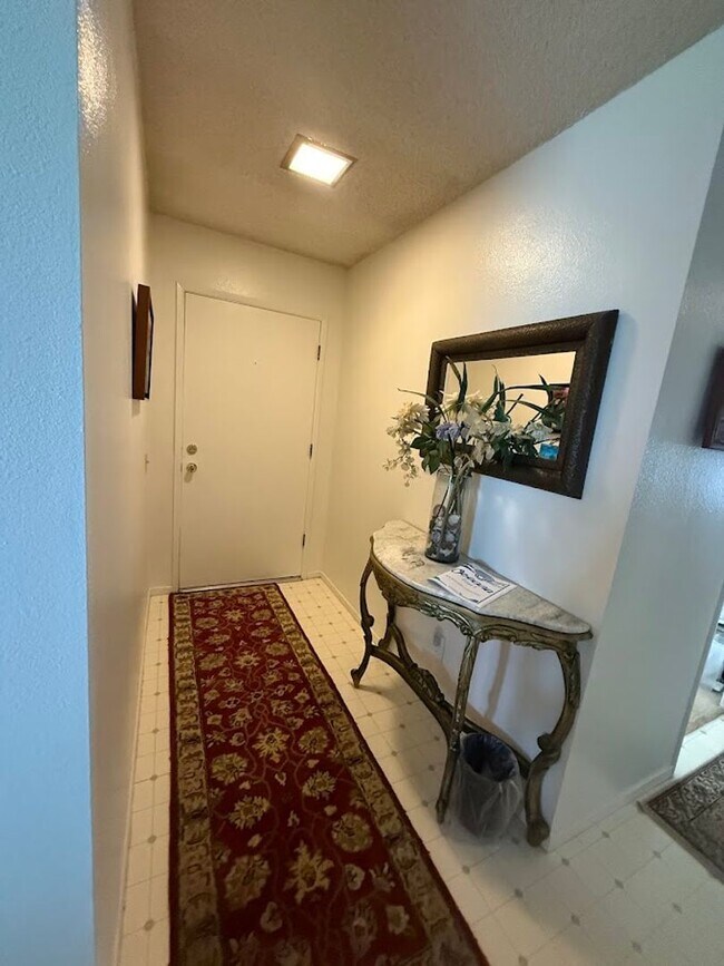 Photo - FOR LEASE Townhouse in Oceana East