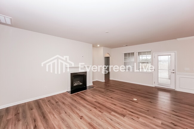 Photo - 6496 Fairfax Ct