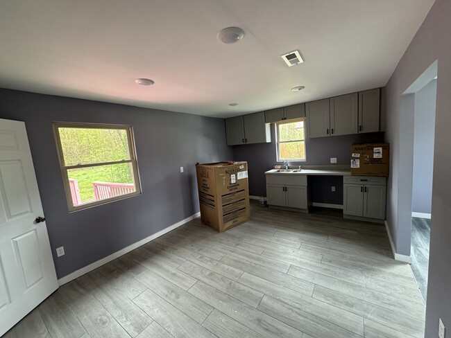 Photo - 1272 OH-131 Unit Milford Home