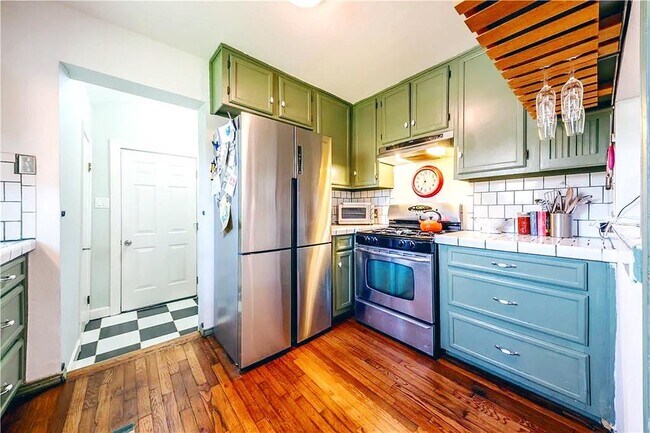 Photo - 3305 Larry Ln