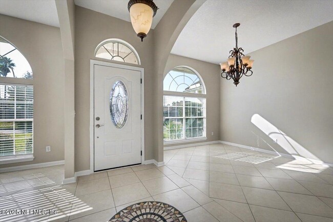 Photo - 1676 Trafalgar Ct