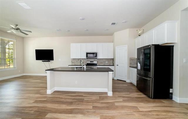 Photo - 7609 Sunset Blvd