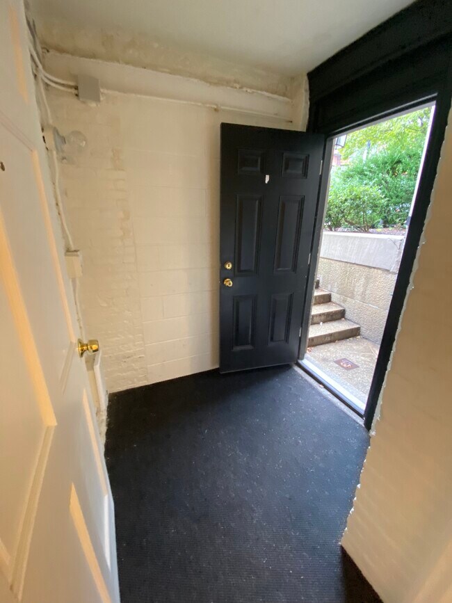 Photo - 506 Beacon St