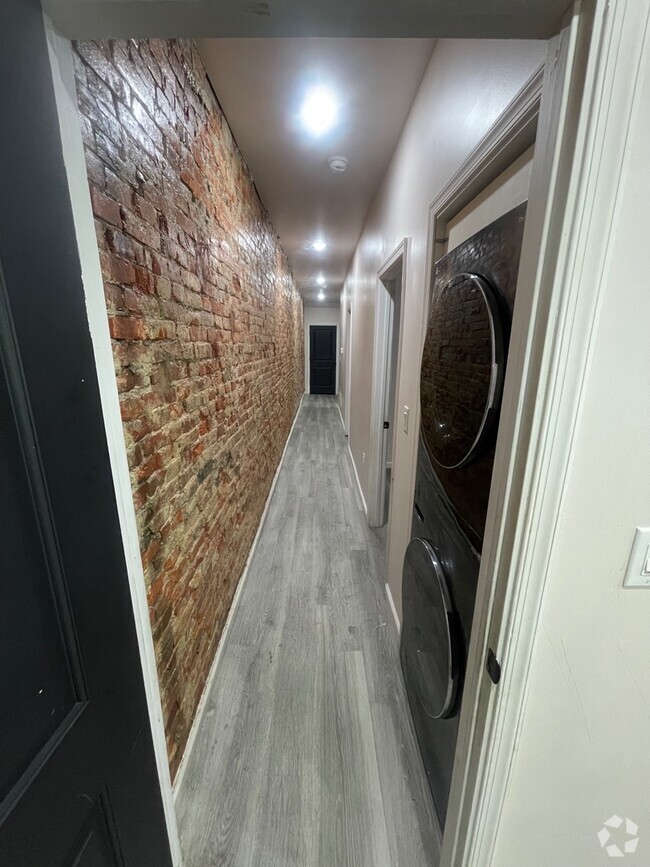Building Photo - 1615 N 56th St Rental