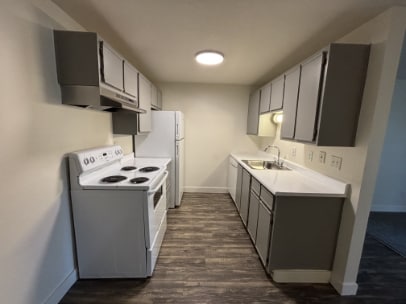 Building Photo - 17420 SW Shaw St