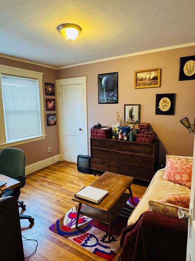 Photo - 102 Bennett St Unidad 2