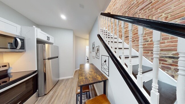 Photo - 2407 Jefferson St