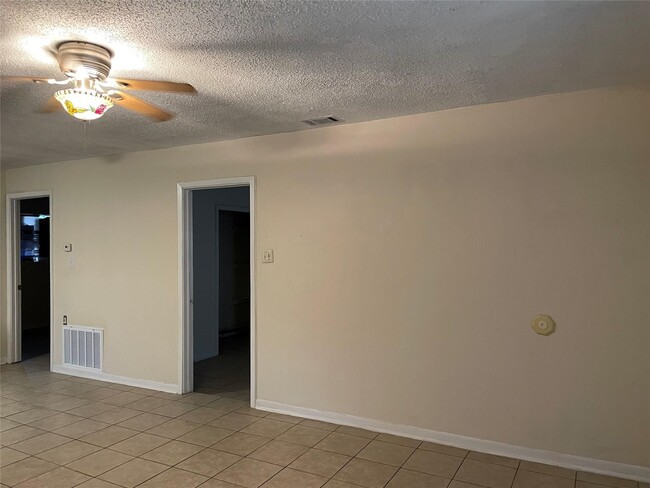 Photo - 1412 W Willis St