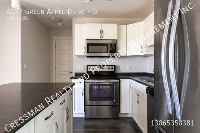 Photo - 1 Bed 1 Bath Carriage suite in Regina SK