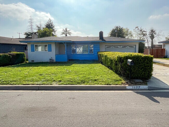 Photo - 1277 Wellwood Ave House