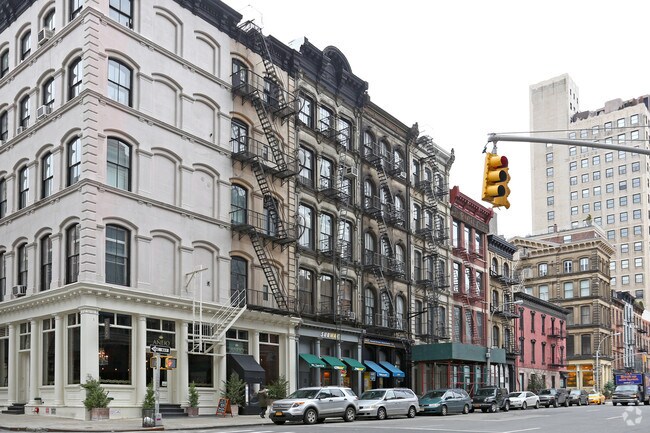 Photo - 297-301 Church St