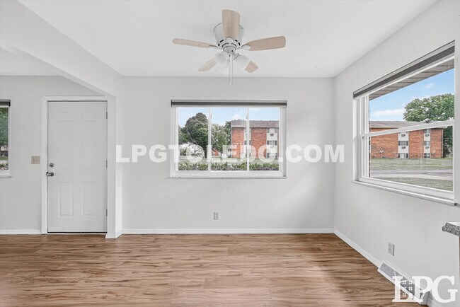 Photo - 1818 Christian Ave