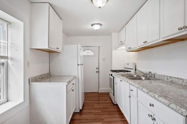 Building Photo - 921 15th St Unit 921 15th Street - #3