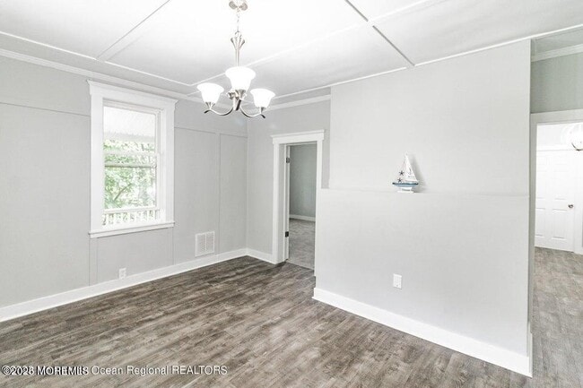 Photo - 306 Henley Ave