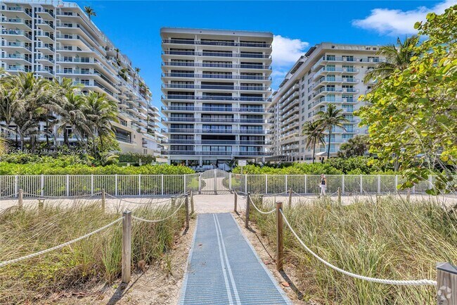 Building Photo - 9455 Collins Ave Unit 910 Rental